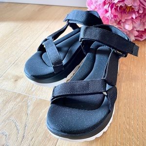 Teva Jadito Universal Flatform Sandal Black White Size 7